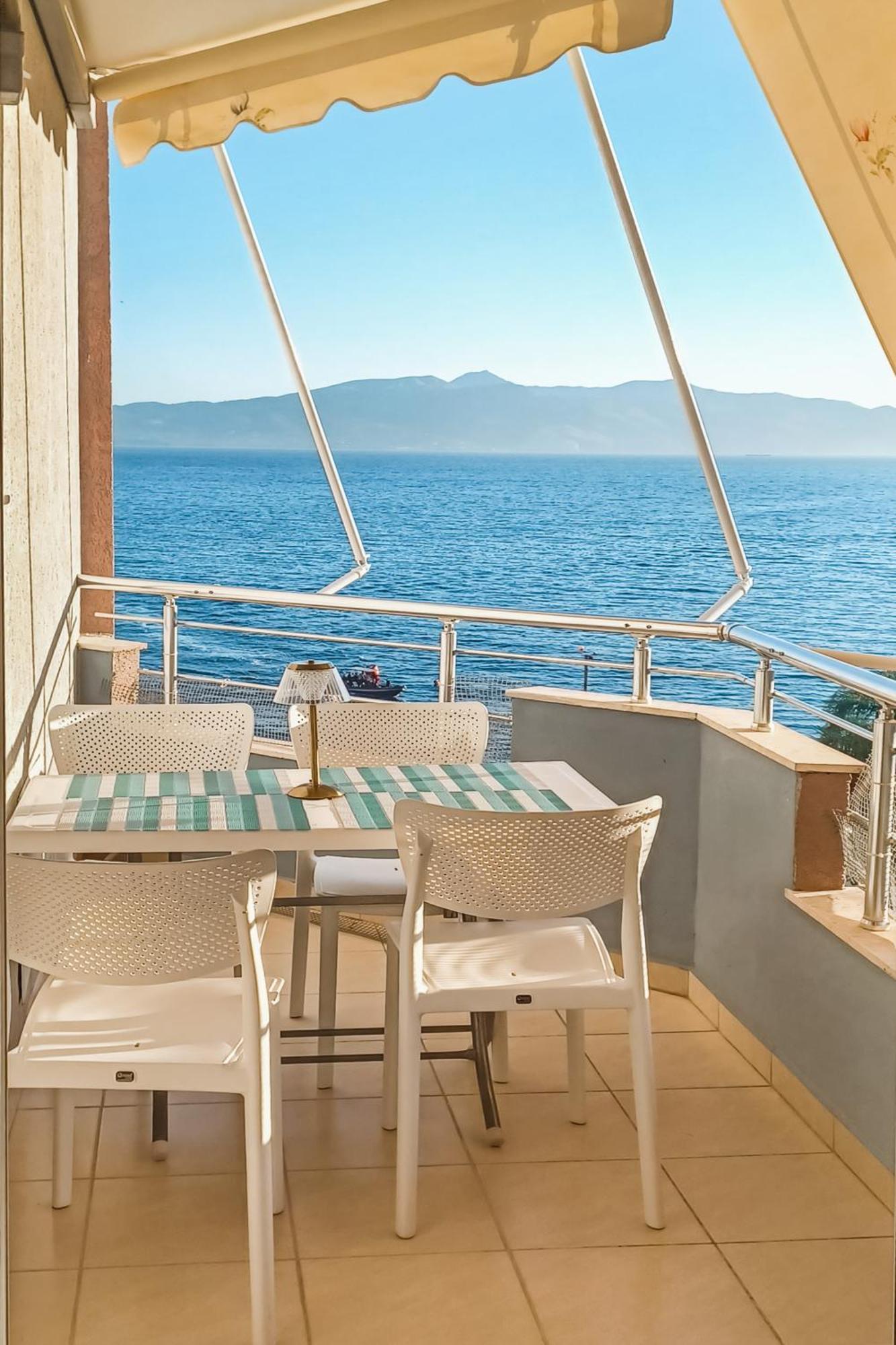 Susy Sea View Apartment Saranda Dış mekan fotoğraf